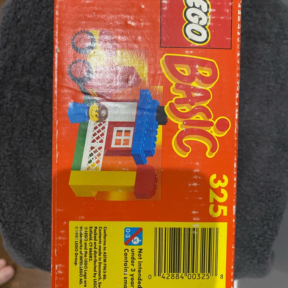 Vintage Lego tote and Lego piece lot from 1990’s - Picture 7 of 15
